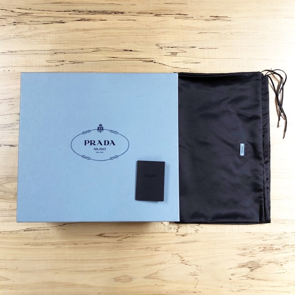 Prada❤️ Size 6 /36 Red Suede Gladiator Block Heel Sandal - Picture 6 of 6